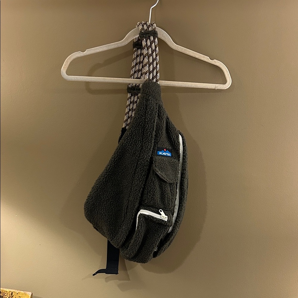 Kavu Black Fleece Crossbody Bag with Patterned Strap